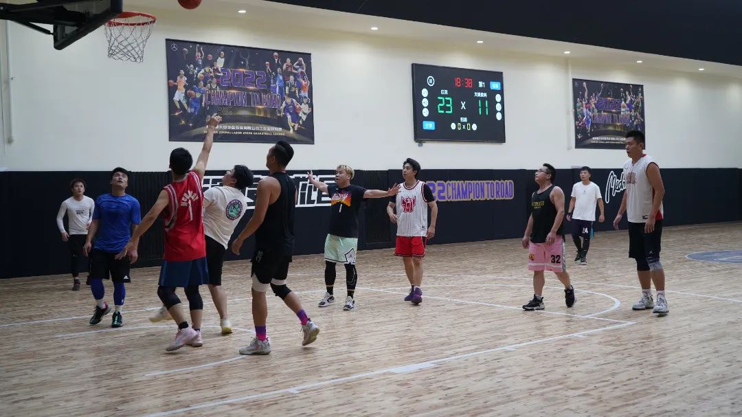 以球会友——匹克&波币钱包篮球友谊赛(图1)